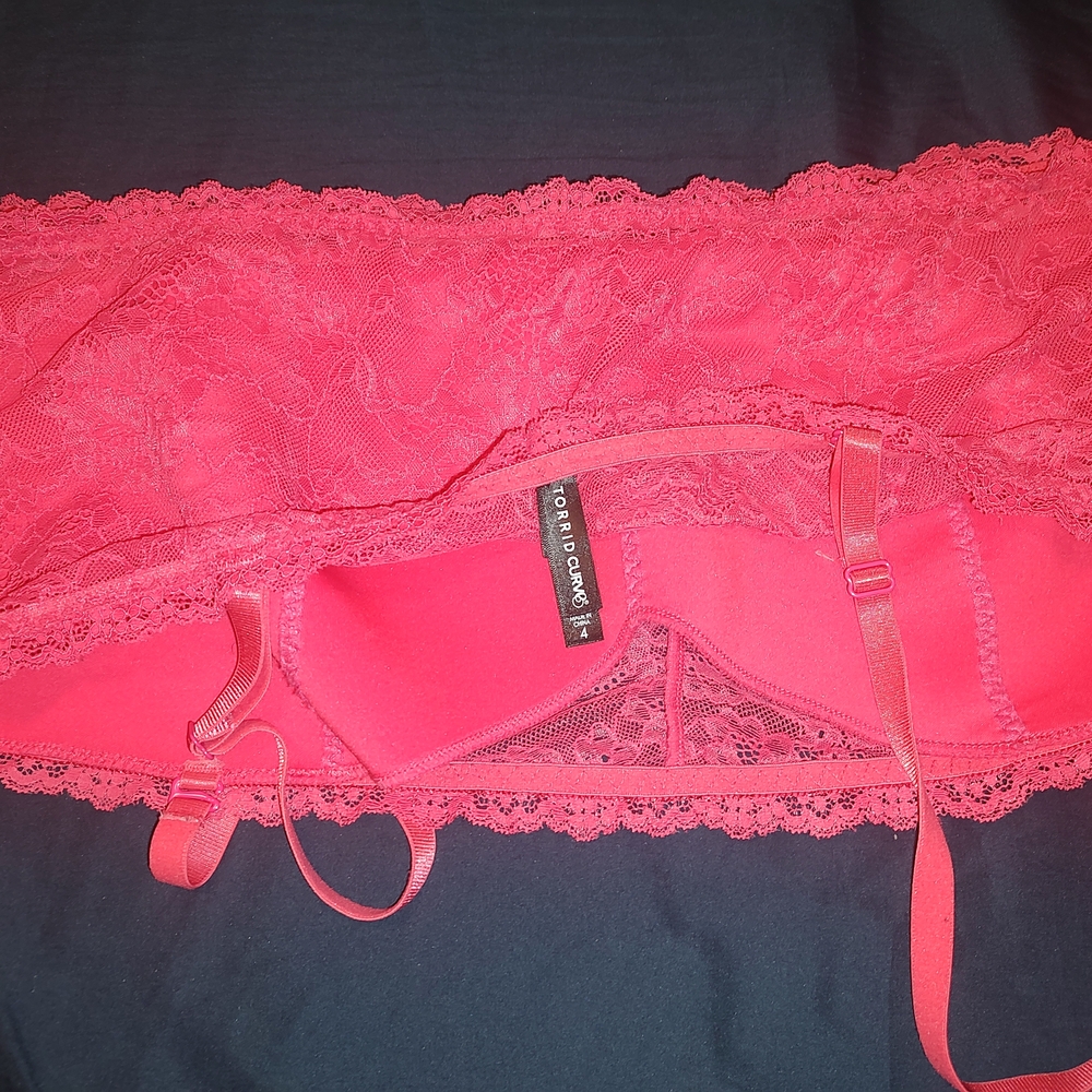 Torrid Coral Lace Bralette - Picture 3 of 8